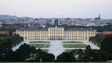 Schönbrunn Sarayı